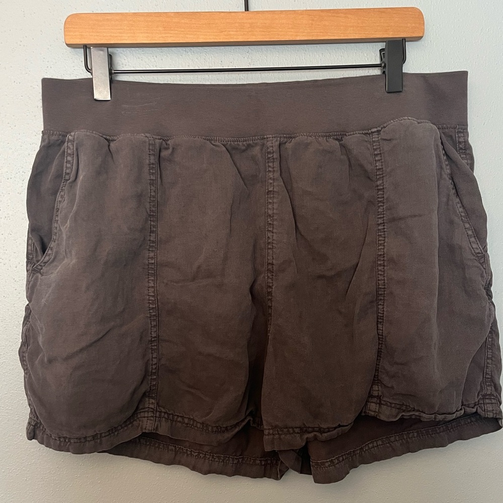 Faherty Loose Pull On Shorts
